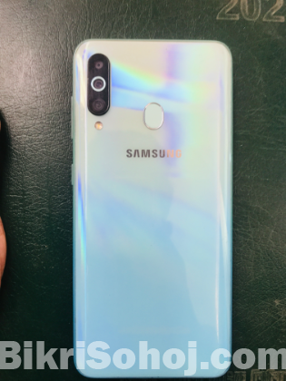 Samsung Galaxy M40